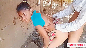 Indian Desi Bhabhi Ko Khet Me Lejakar Ghodi Bnakar Ki Mast Chudai 7 Min