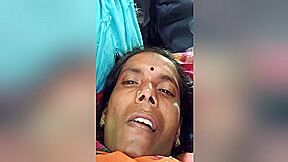 Hot Bhabhi Showing A Big Boob Nice