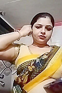 Desi Sexy Step mom Showing Boob Pussy N Ass