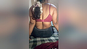 The Anklet Wearing Tamil Aunty Hot Dance And Talking Hot Moaning