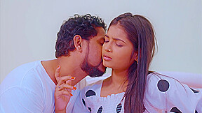 Huge Boobs – Indian Hot Bhabhi Fingering Her Pussy On The Bed