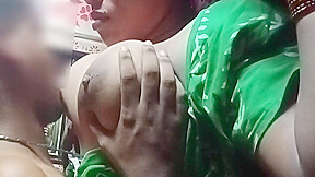 Desi Aunty Nude Girls Milk Eating