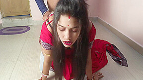 Beautiful Bengali Village Aunty Fucked Hard When Fall Down Wheel Working In House
